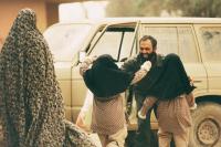 صابر ابر در نمایی از فیلم ویلایی ها